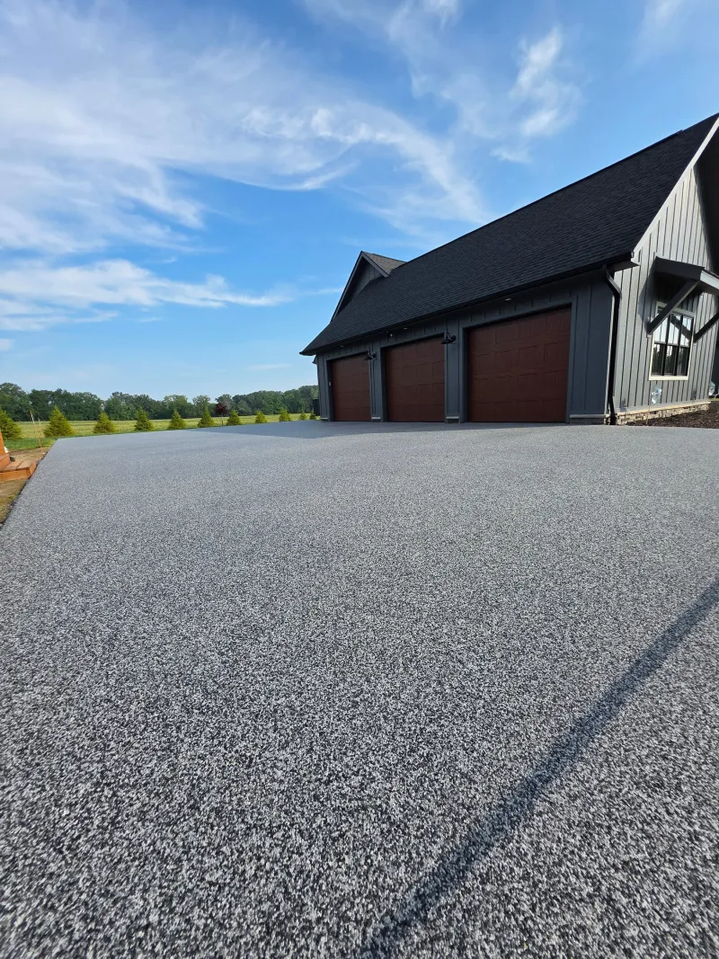 Resin stenbelægning terrasse – glat og ukrudtsfri overflade